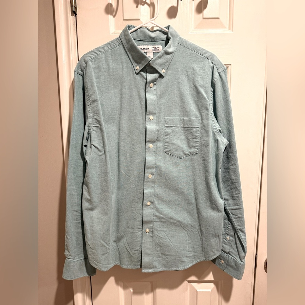 Old Navy slim fit button up shirt
